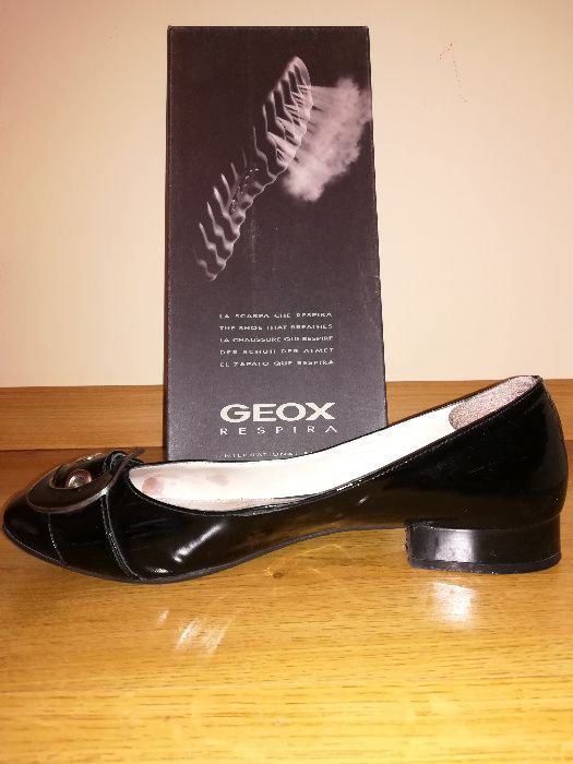 Pantofi Geox din pile