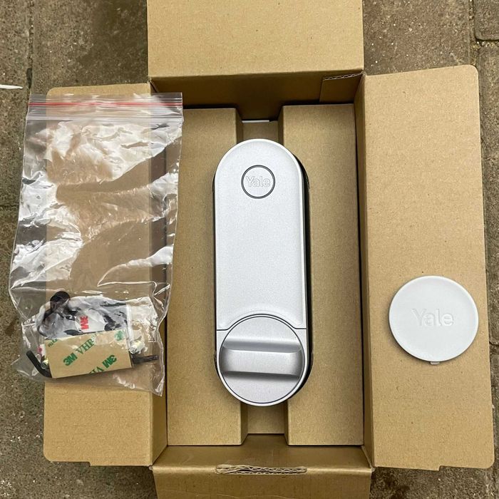 Incuietoare inteligenta  Yale – Linus Smart Lock L2 – Culoare: Silber