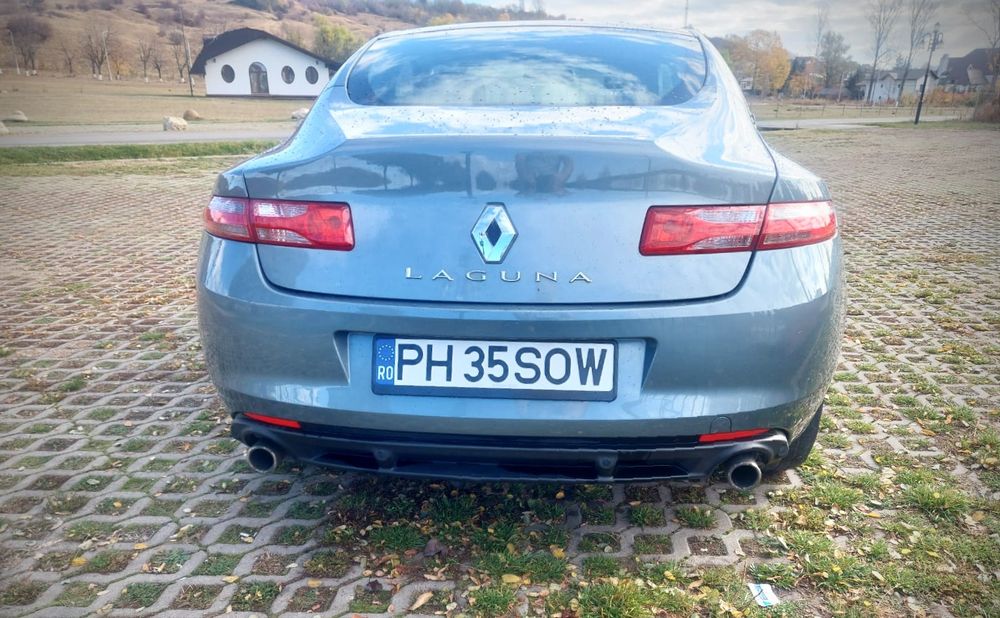 Renault Laguna Coupe 2010