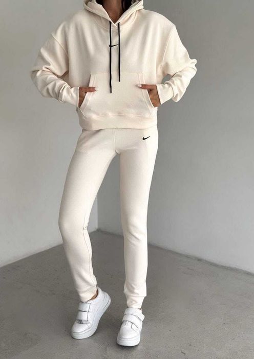 Страхотни дамски екипи