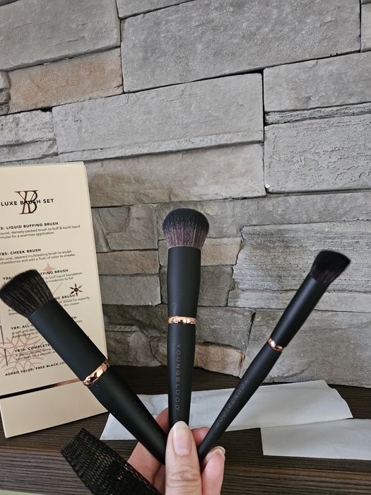 Четки за грим Youngblood professional