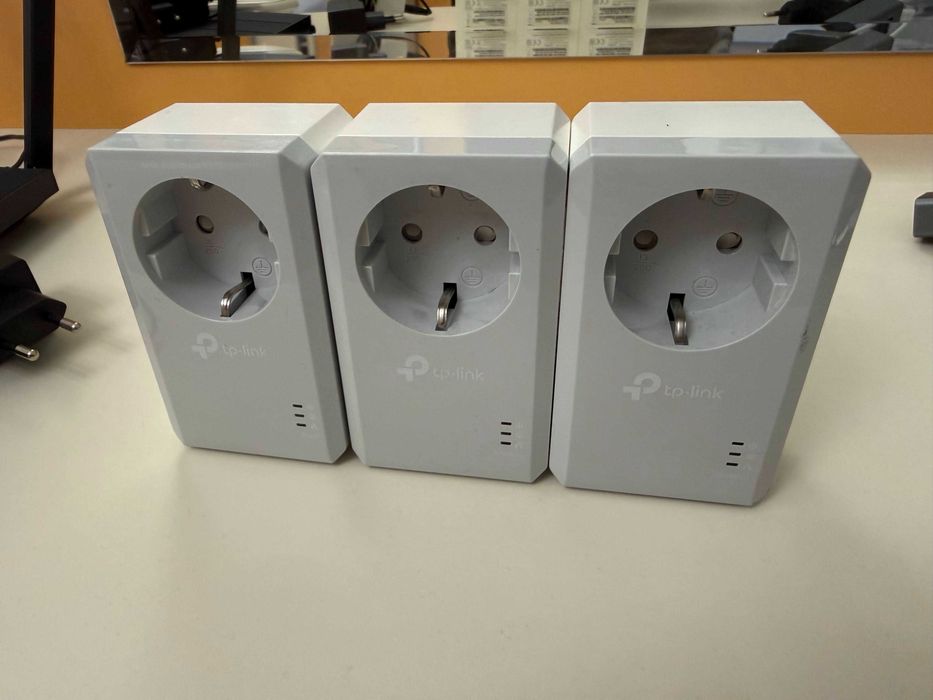 Powerline адаптери TP-Link TL-PA4010P - 3 броя