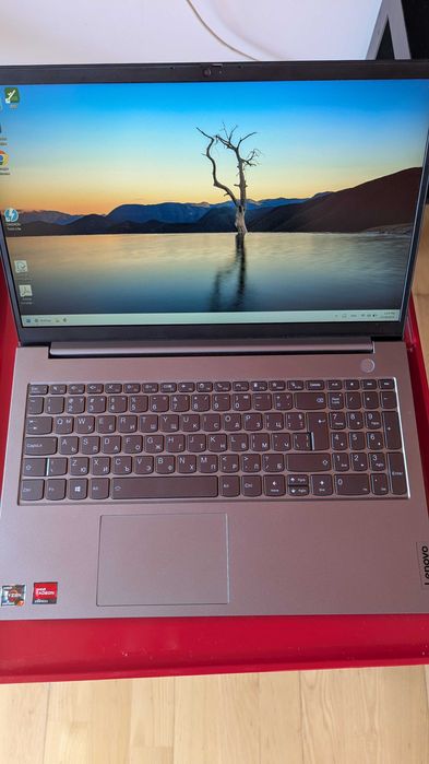 Lenovo Thinkpad 24GB, Windows 11, AMD Ryzen7 5825U, 477GB hard disk