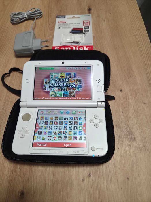 Nintendo 3ds Xl modat cu card Sandisk ultra 128gb impecabil