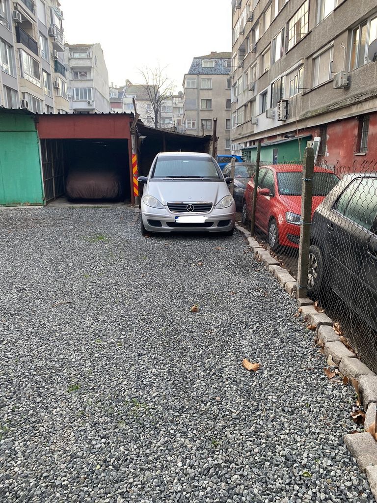 Дава се под наем Гараж / Паркомясто в Бургас, Сарафово - 17 кв.м за 71.4 € - Снимка #2