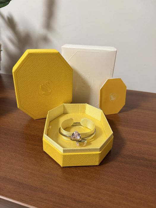 Нова, оригинална гривна Swarovski
