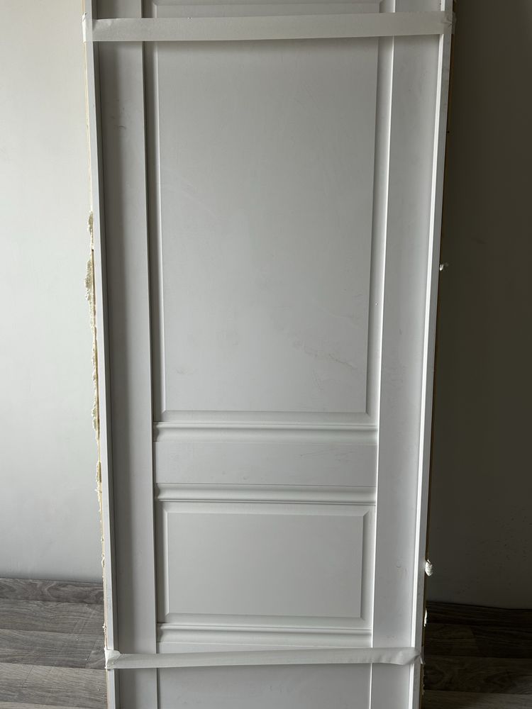 Продам межкомнатную дверь 80/200