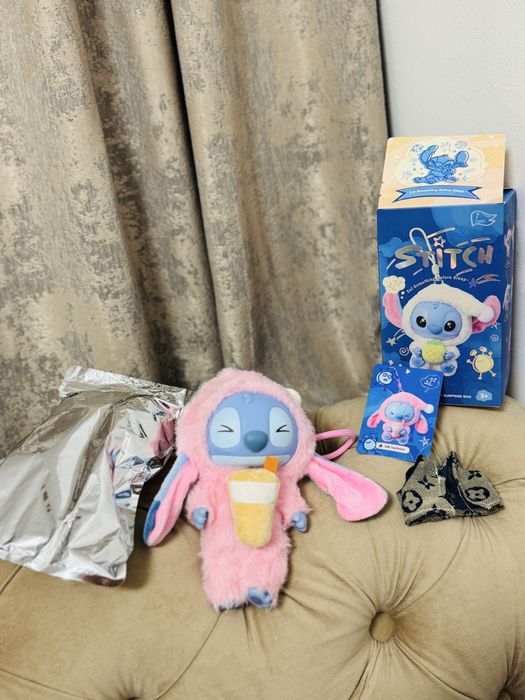 Labubu Stitch canta si lumineaza Miniso Disney