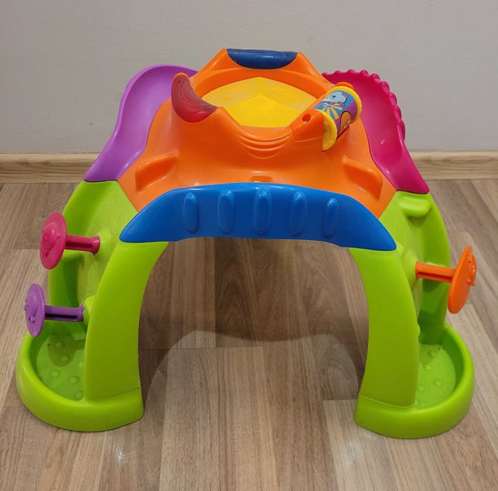 Детски активен център за игра