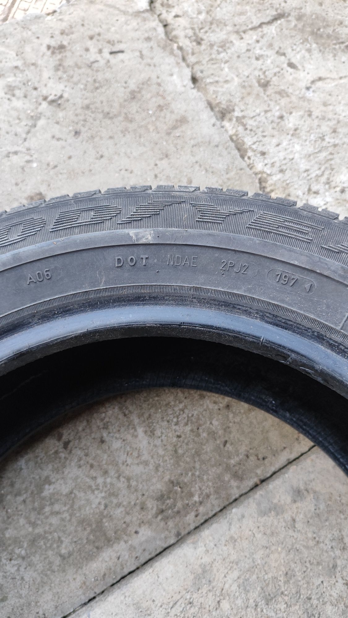 2 бр Firelli и 1 бр Goodyear