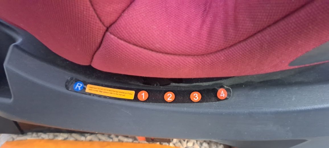 Scaun auto 36 kg (sau 12 ani)