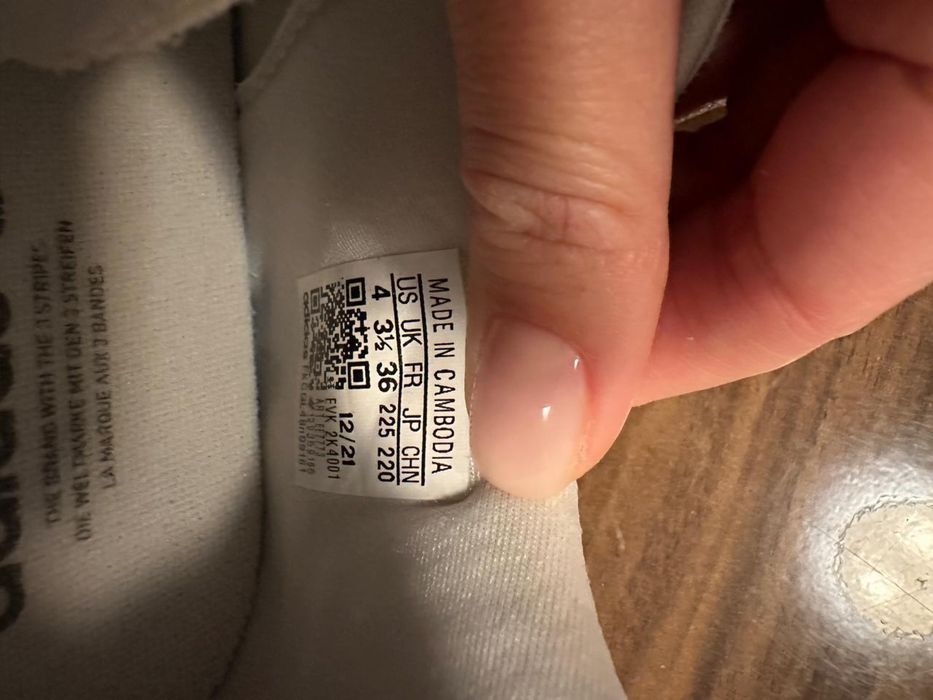 Кецове Addidas ozweego