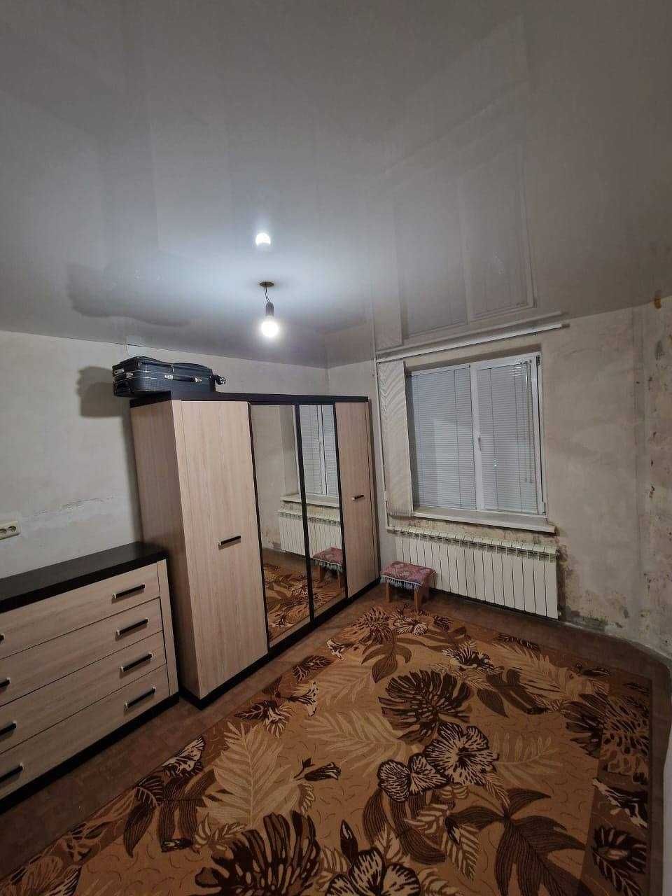 Продам 2 к.кв. на 8 мкр.