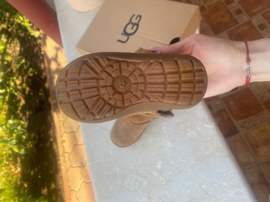 UGG fetițe mărimea 22