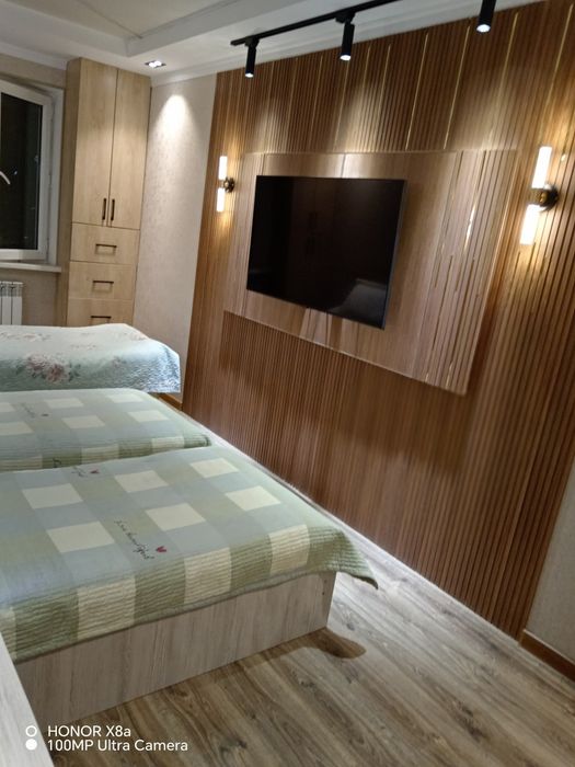 Сдается комната с хозяйкой 1 девушке студентке, русско говорящий.