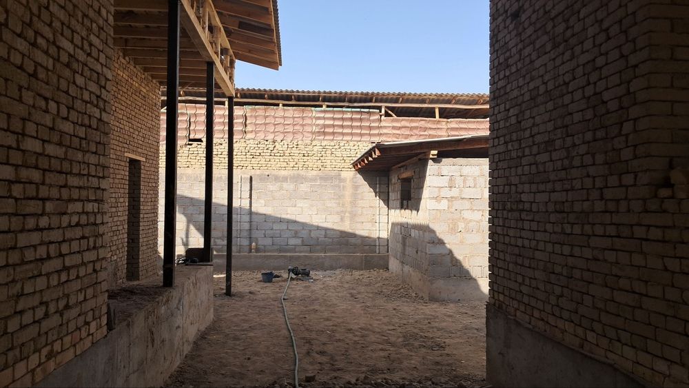 Уй сотилади манзи Ибинсино Шодиёна кочасида