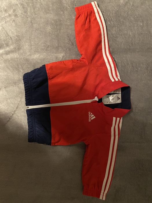 Gecuta Adidas bebeluși