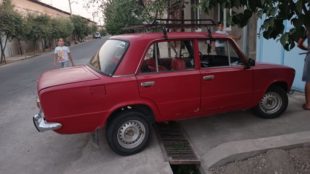 Jiguli 1983 yil gaz bor holati yaxshi