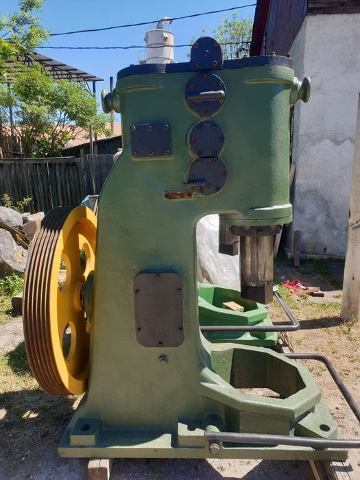 Vand ciocan pneumatic de forja CFA 80