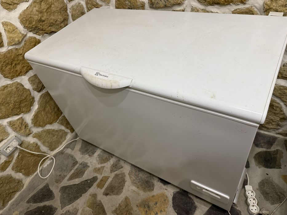 Toate 3 !Lada frigirifica si frigider