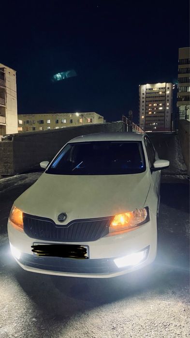 Skoda rapid 2014год