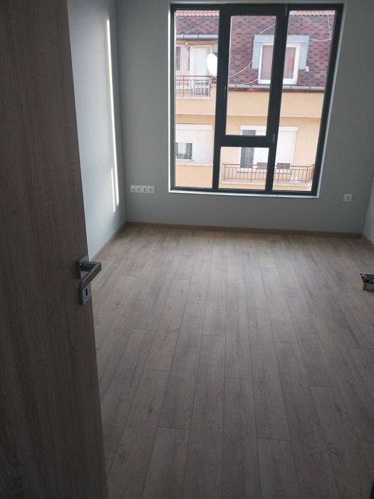 Продава се Тристаен апартамент в Благоевград, Еленово 1 - 98 кв.м за 2 €/кв.м - Снимка #4