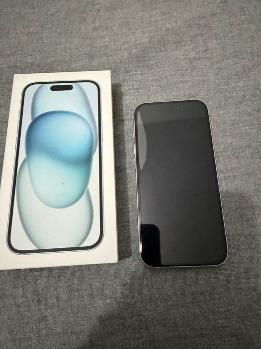 Продавам iphone 15
