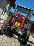 Vând tractor universal 640