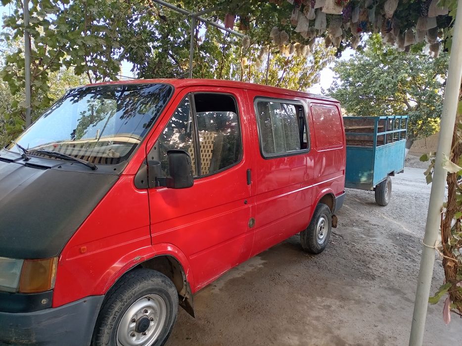 Ford Tranzit 1993yil