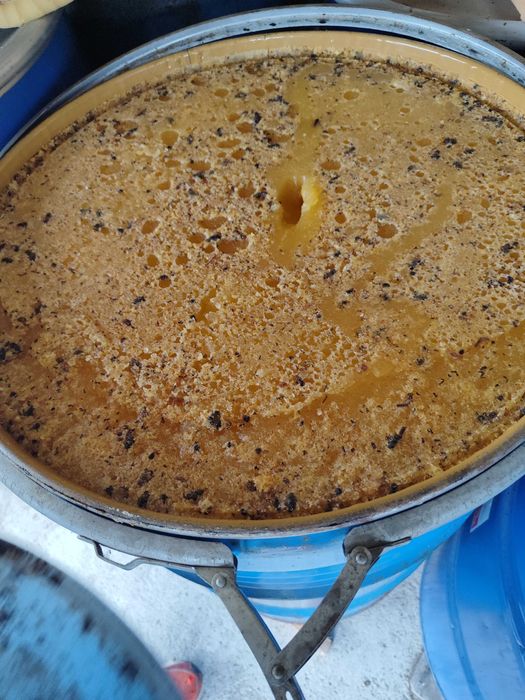 Vând miere de albine