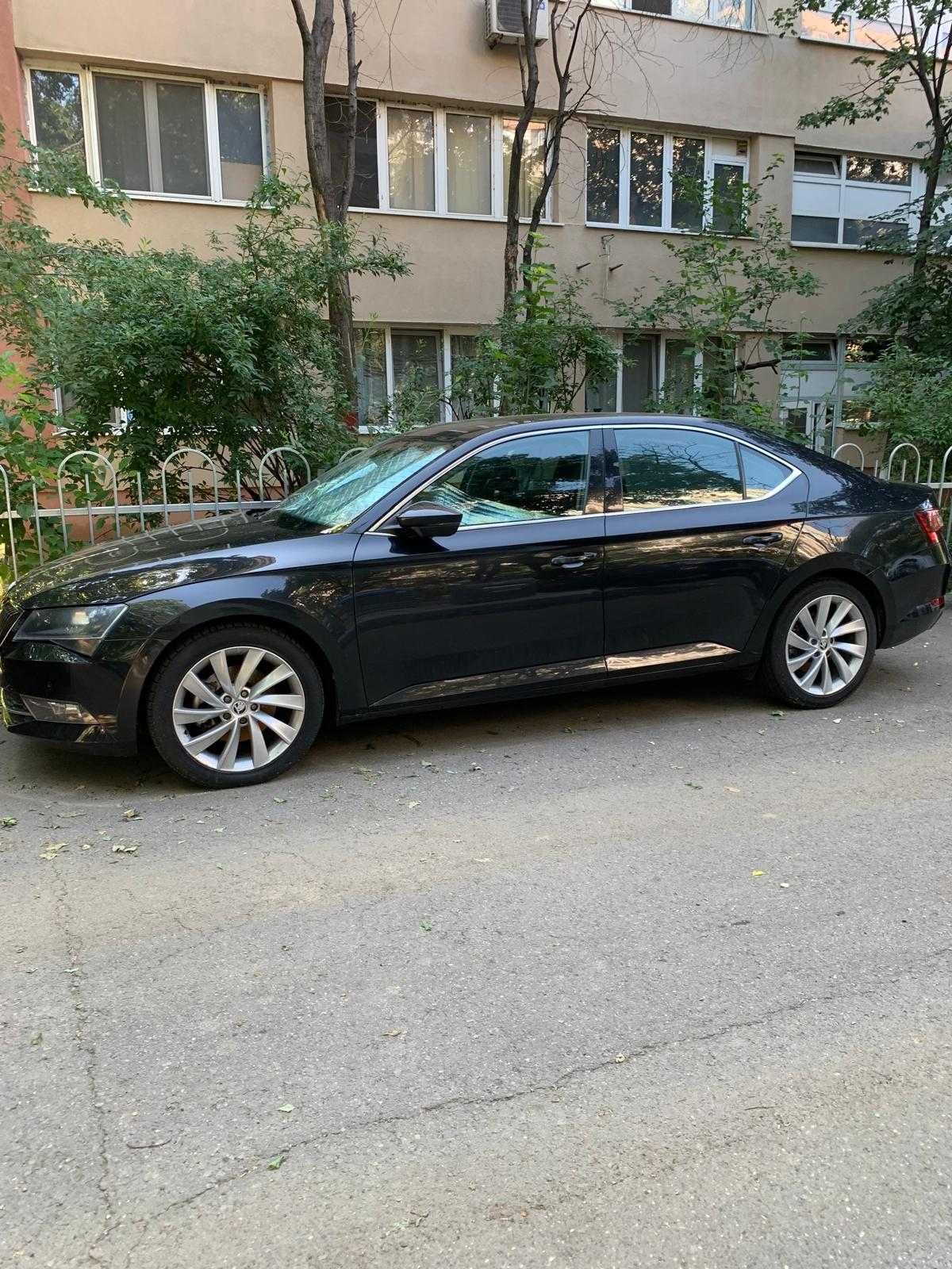 Vând Skoda Superb 3
