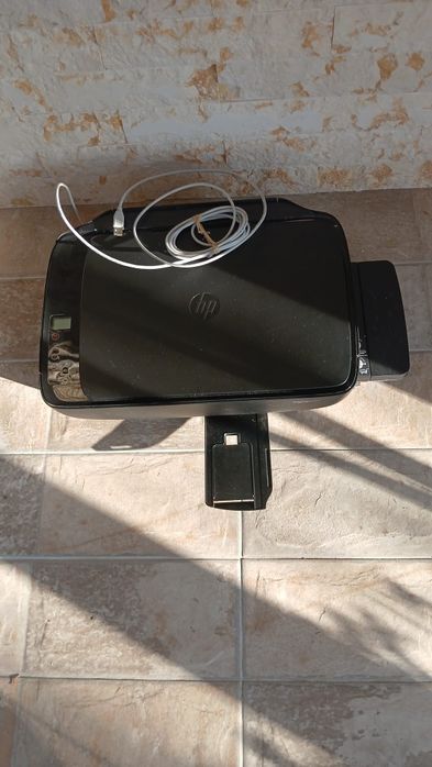 Vând imprimanta HP cu ciss