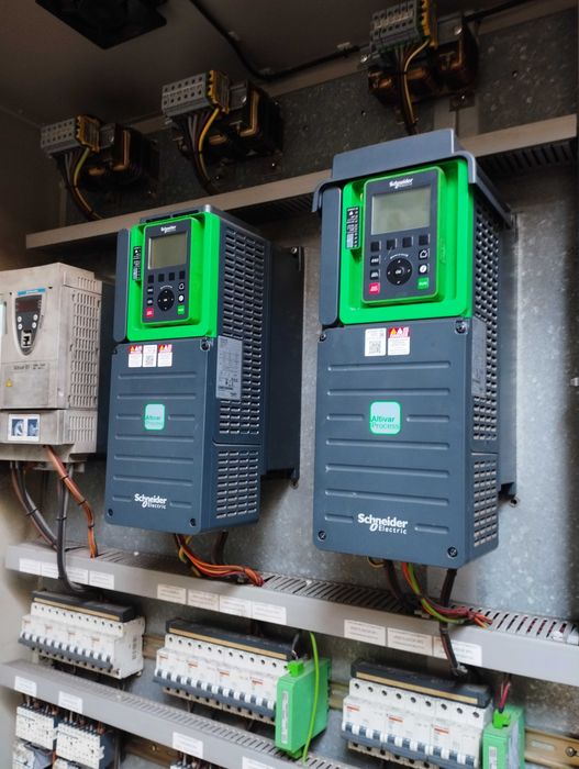 Convertizor/Inverter/Variador de frecventa altivar, Schneider