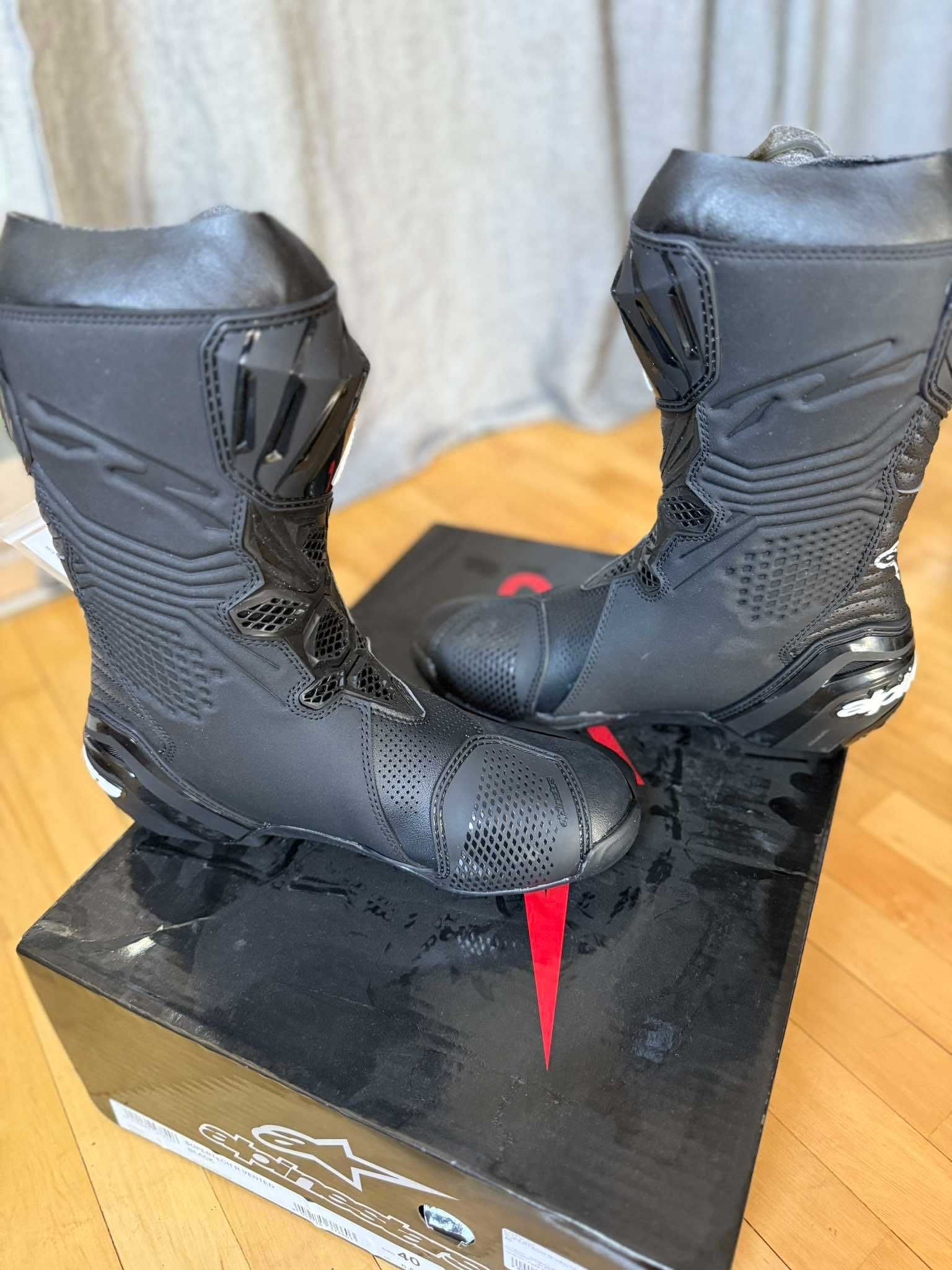 Alpinestars Supertech R Vented - 40 (НОВИ)