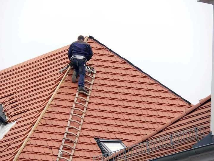 Reparatii acoperisuri, sisteme pluviale, montaj orice tip acoperis