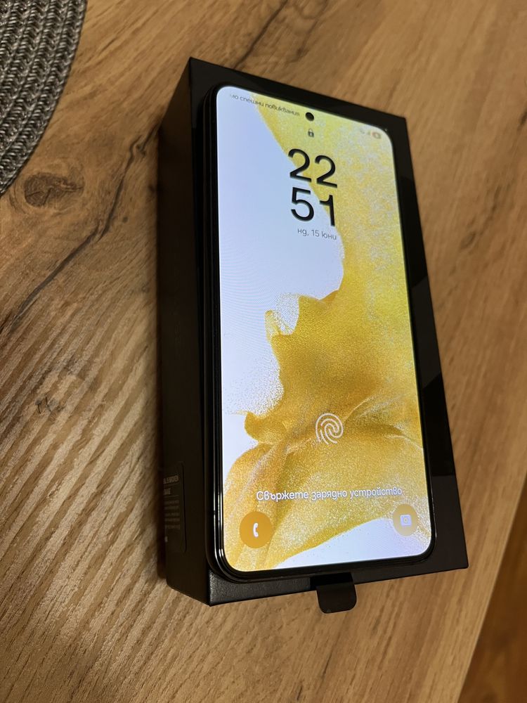 Samsung s22 гаранция 13м.-Нов