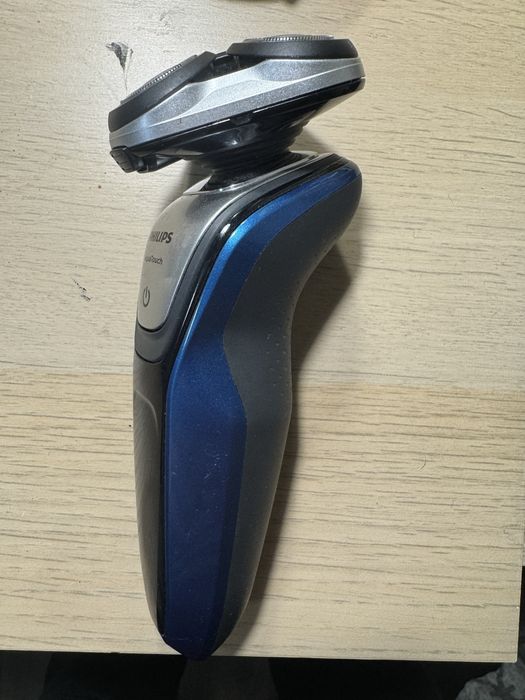 Самобръсначка Phillips Aqua touch