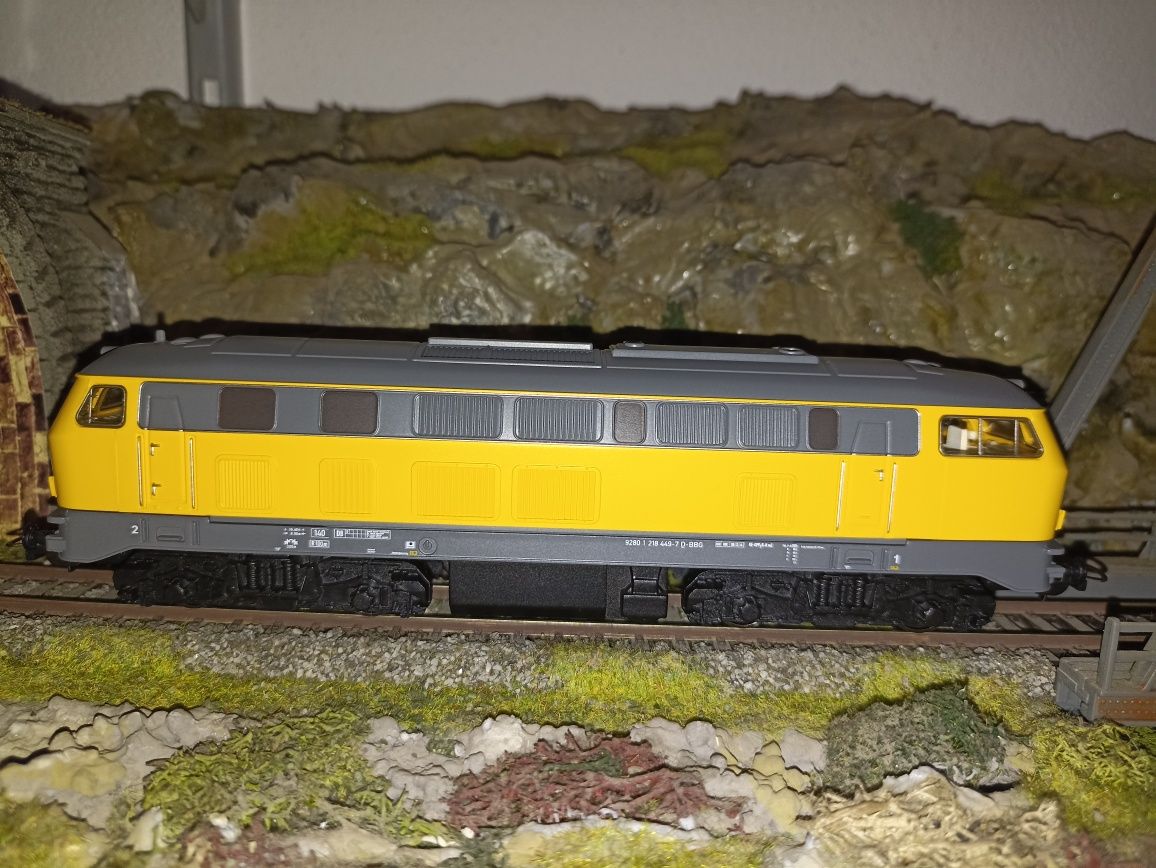 Locomotiva digitala piko BR 218 trenulet electric scara HO
