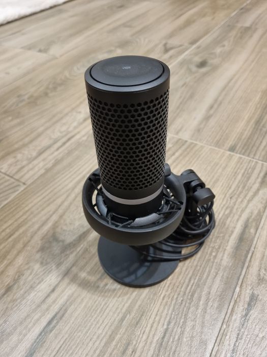 HyperX DuoCast микрофон