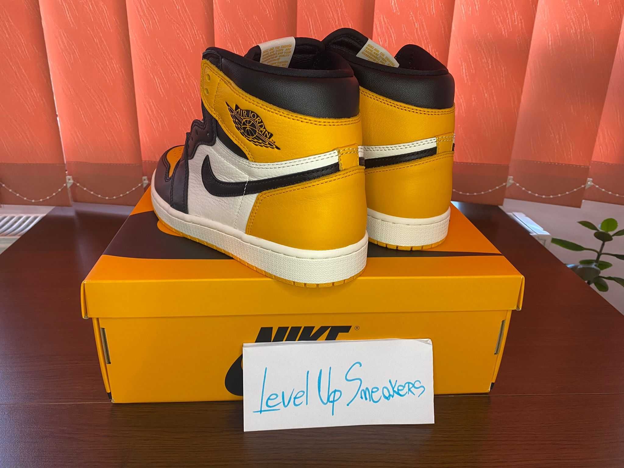 *Reduceri de Aprilie* Jordan 1 High OG Taxi 42