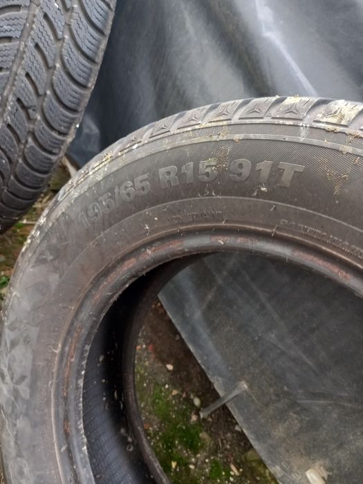 Vând cauciucuri de iarnă în stare bună, 195/65 R15