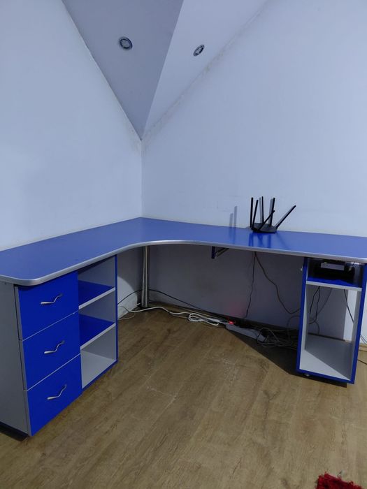 Mobilă tineret de vânzare