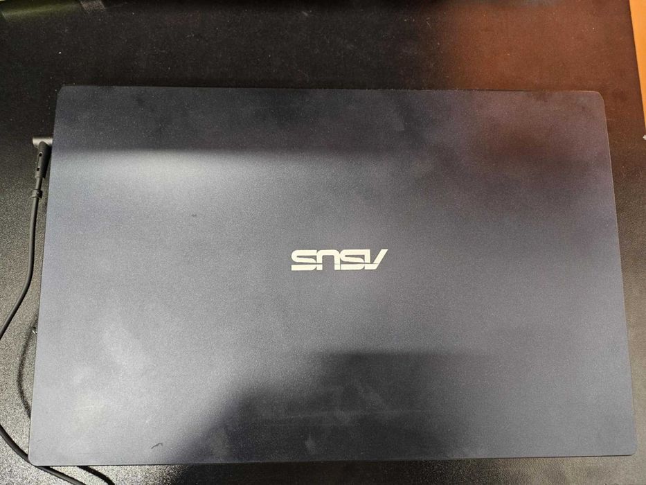 Hope Amanet P5-Laptop Asus LS510K , Intel Celeron N4500 / 8 RAM/512SSD