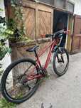 Vând bicicleta focus whistler 3.7 pe 29 pret fix