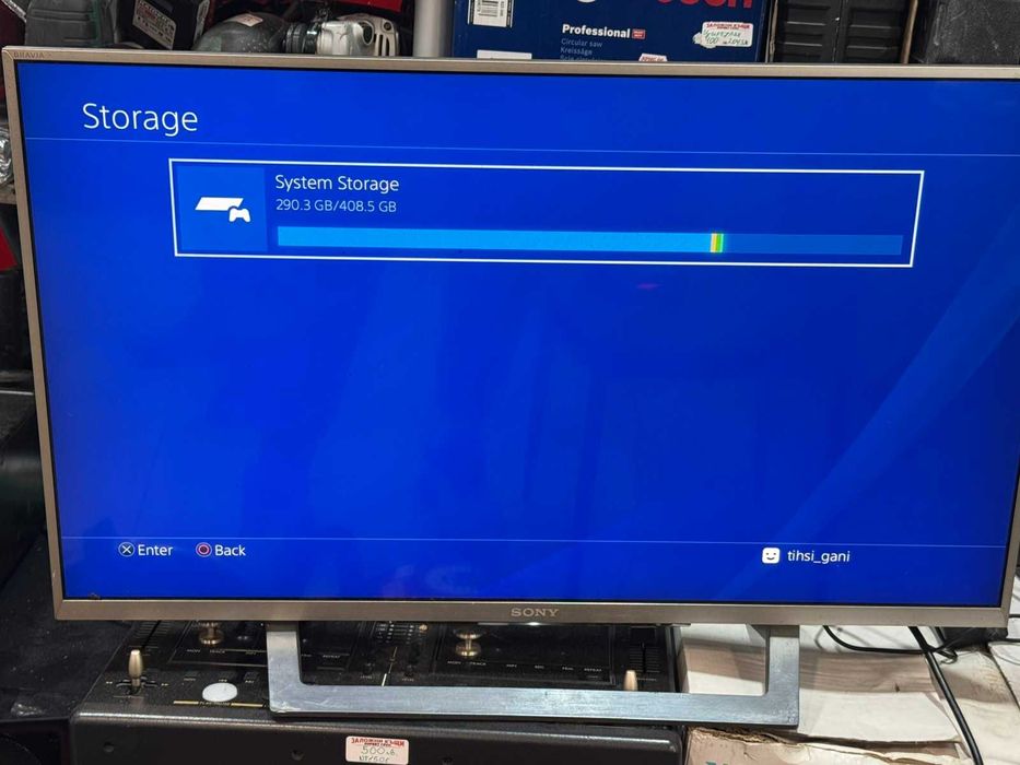 Playstation 4- 500GB с един контролер