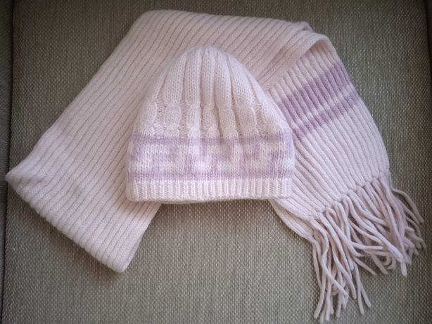 Зимняя шапка, шарф