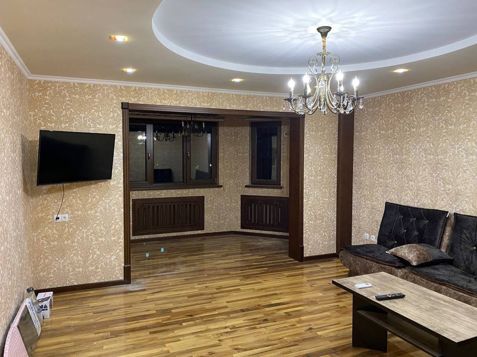 Дархан  4/4/9 110кв.м. метро Хамид Алимджан.