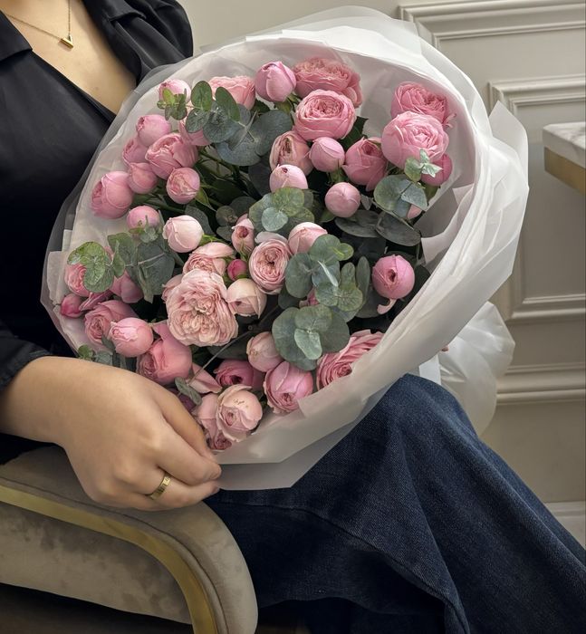 продам кустовые розы свежий