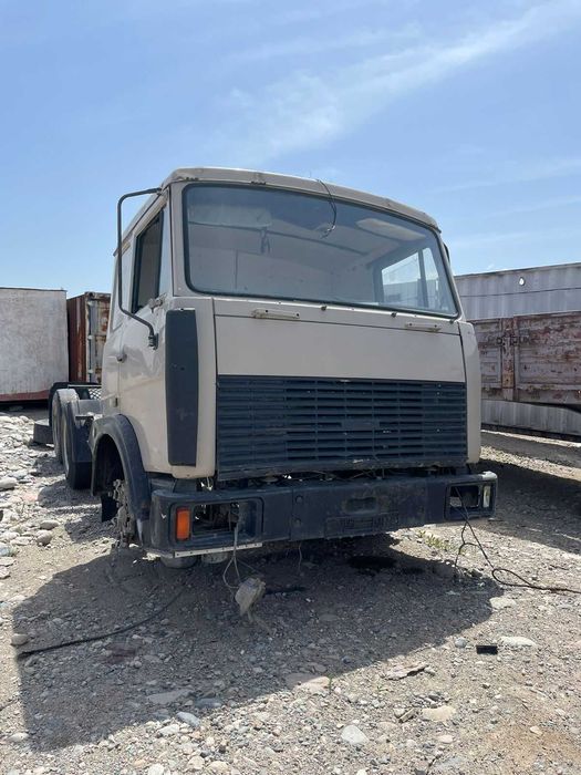 Маз тягач на запчасти