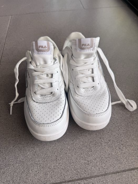 Adidasi Fila marime 33